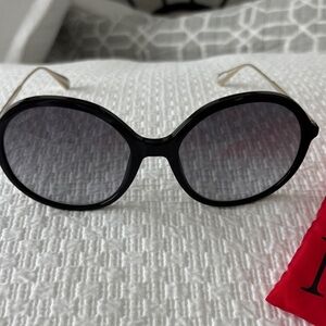 Max & Co. MO0129-Gold & Shiny Black, Smoke Lens Round Sunglasses